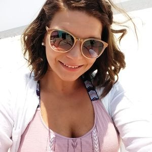 Meet your Posher, Courtney